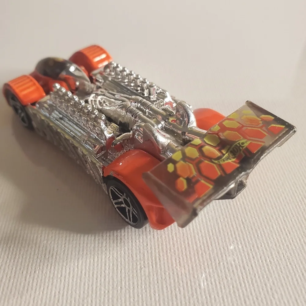Vintage 2000- Krazy 85 Hot Wheel